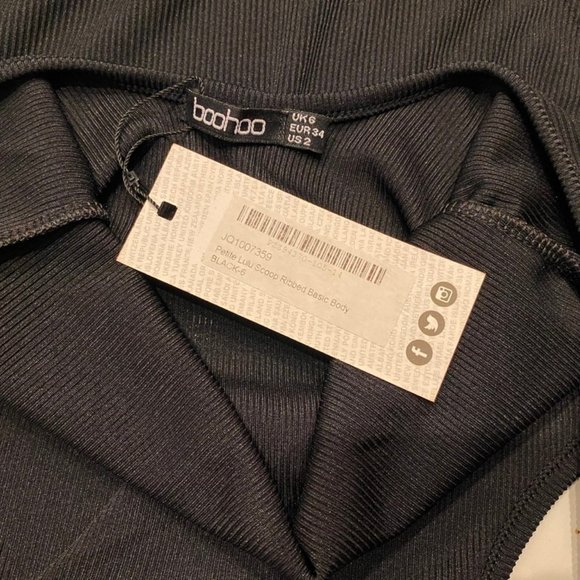 NWT - Boohoo Petite Lulu Scoop Ribbed Basic Bodysu - Picture 7 of 8